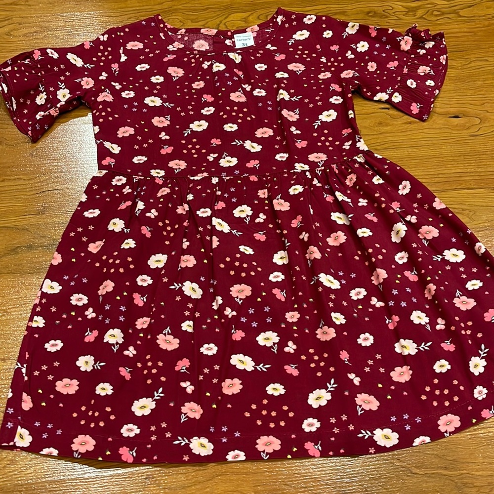 Carters toddler girls all over flower design dress in size 3T.